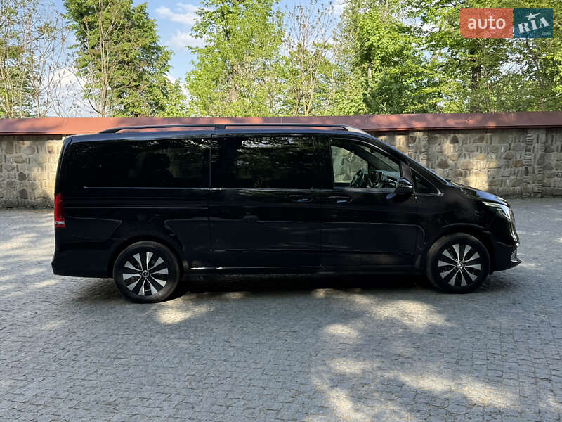 Минивэн Mercedes-Benz V-Class 2022 в Черновцах
