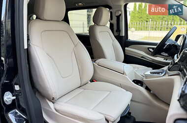 Минивэн Mercedes-Benz V-Class 2023 в 