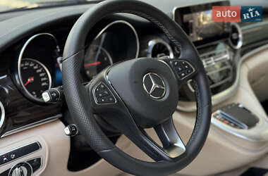 Минивэн Mercedes-Benz V-Class 2023 в 