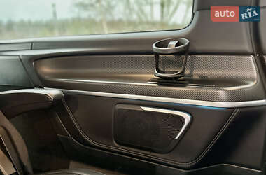 Минивэн Mercedes-Benz V-Class 2016 в 