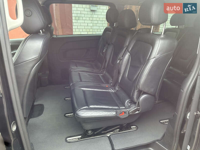 Минивэн Mercedes-Benz V-Class 2017 в Киеве