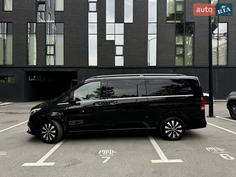 Мінівен Mercedes-Benz V-Class 2021 в Києві