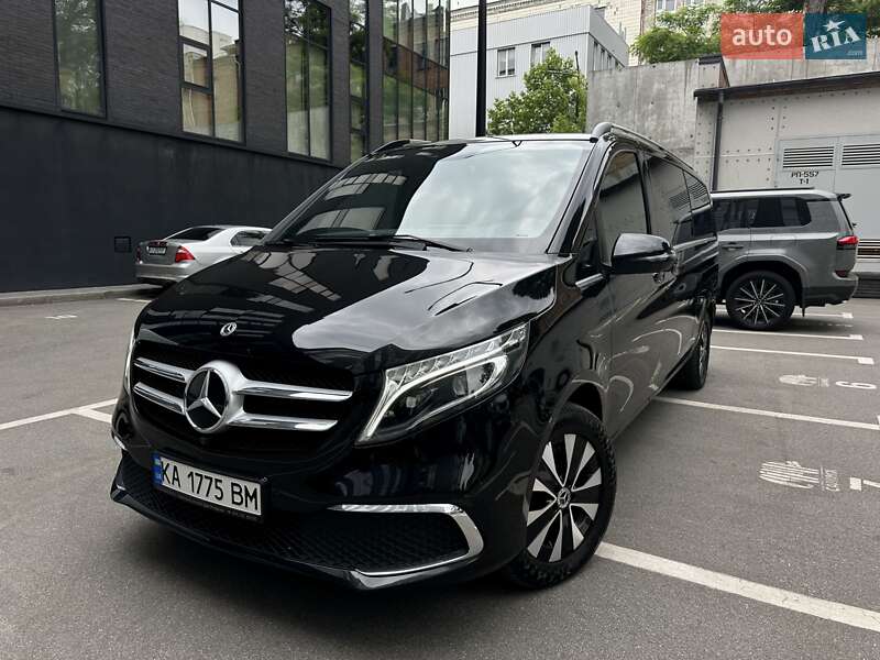 Мінівен Mercedes-Benz V-Class 2021 в Києві