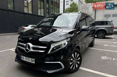 Минивэн Mercedes-Benz V-Class 2021 в 