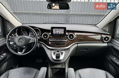 Минивэн Mercedes-Benz V-Class 2015 в 