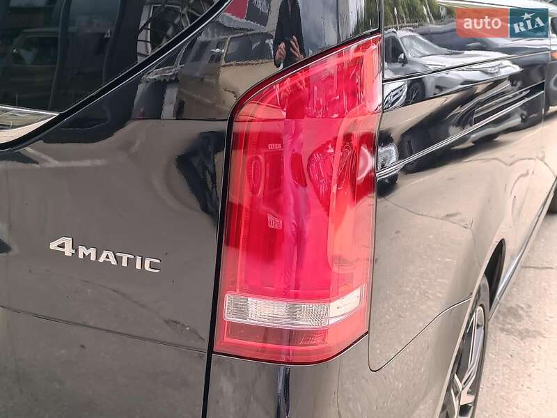 Минивэн Mercedes-Benz V-Class 2023 в Харькове