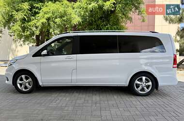 Минивэн Mercedes-Benz V-Class 2016 в 