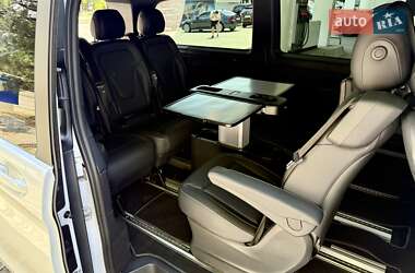 Минивэн Mercedes-Benz V-Class 2016 в 