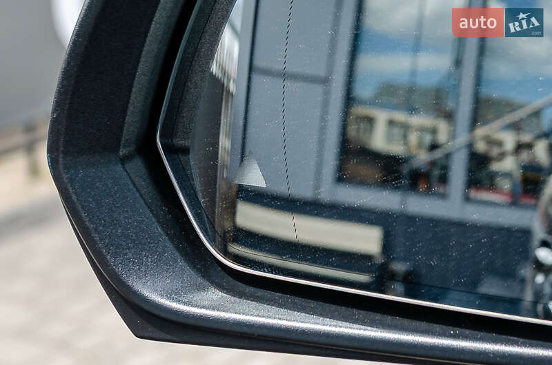 Минивэн Mercedes-Benz V-Class 2017 в Киеве