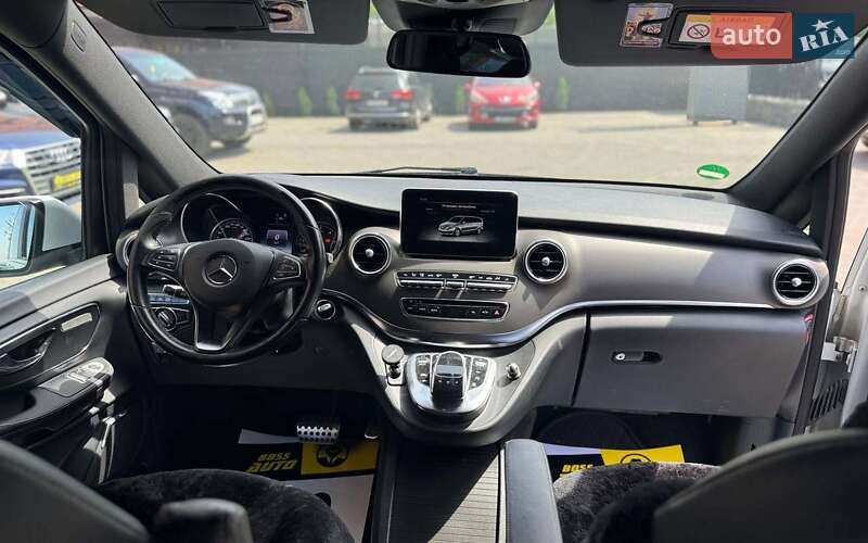 Минивэн Mercedes-Benz V-Class 2016 в Черновцах