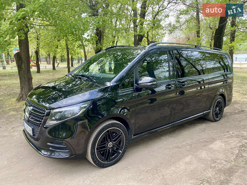 Минивэн Mercedes-Benz V-Class 2024 в Киеве фото 2 Минивэн Mercedes-Benz V-Class 2024 в Киеве
