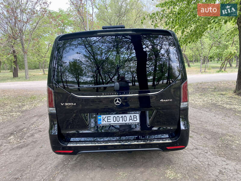 Минивэн Mercedes-Benz V-Class 2024 в Киеве фото 5 Минивэн Mercedes-Benz V-Class 2024 в Киеве