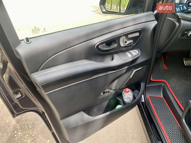 Минивэн Mercedes-Benz V-Class 2024 в Киеве фото 15 Минивэн Mercedes-Benz V-Class 2024 в Киеве