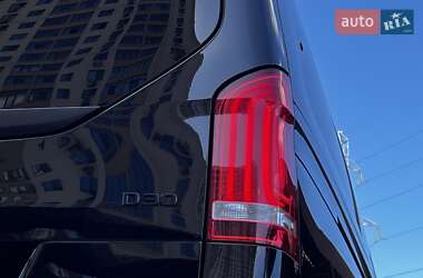 Минивэн Mercedes-Benz V-Class 2020 в 