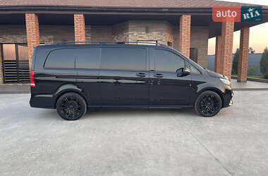Минивэн Mercedes-Benz V-Class 2022 в 