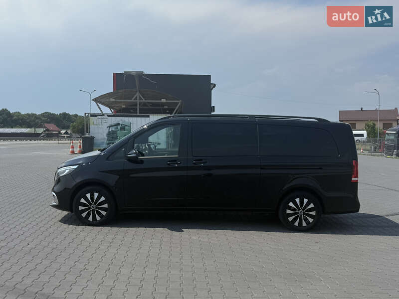 Минивэн Mercedes-Benz V-Class 2022 в Черновцах