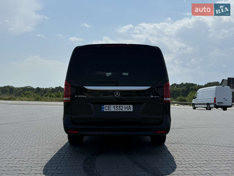 Минивэн Mercedes-Benz V-Class 2022 в Черновцах