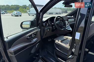 Минивэн Mercedes-Benz V-Class 2022 в 