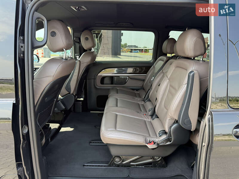 Минивэн Mercedes-Benz V-Class 2022 в Черновцах