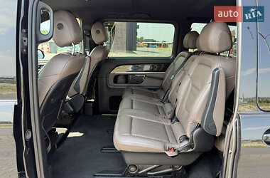Минивэн Mercedes-Benz V-Class 2022 в 