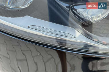 Минивэн Mercedes-Benz V-Class 2022 в 