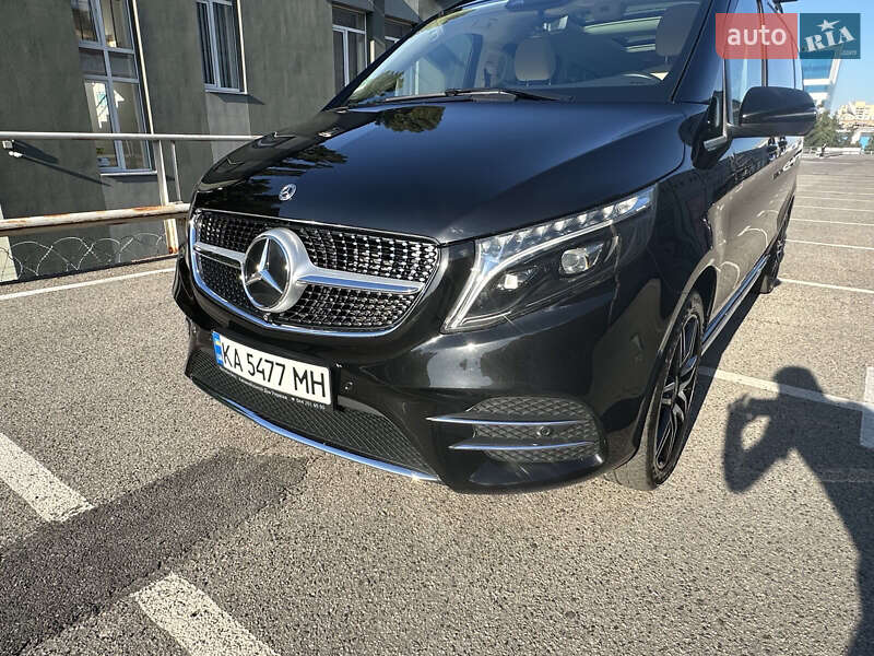 Мінівен Mercedes-Benz V-Class 2023 в Києві