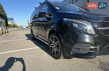 Минивэн Mercedes-Benz V-Class 2023 в 