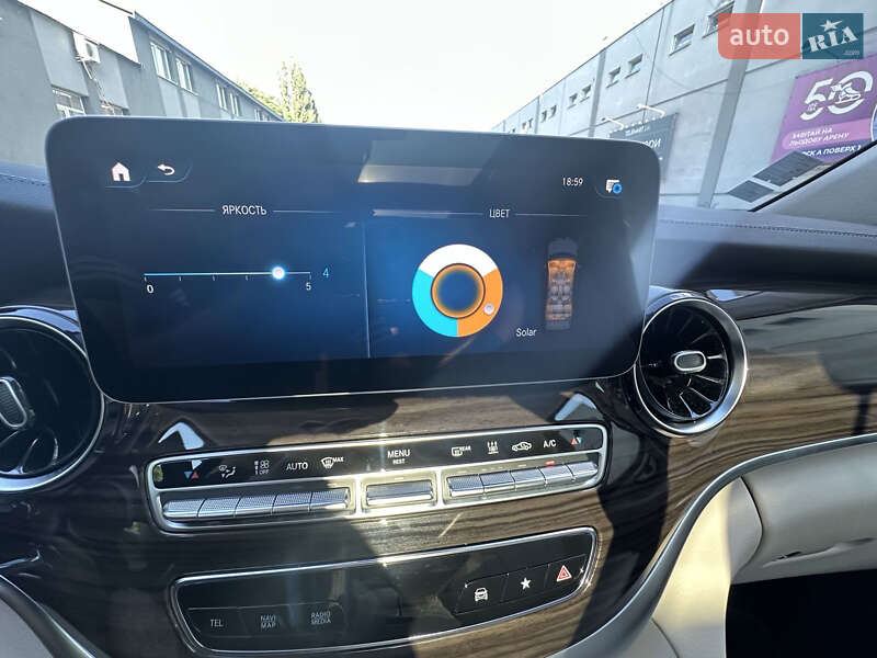 Мінівен Mercedes-Benz V-Class 2023 в Києві