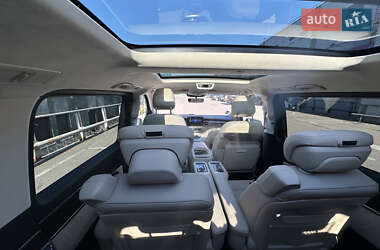 Минивэн Mercedes-Benz V-Class 2023 в 