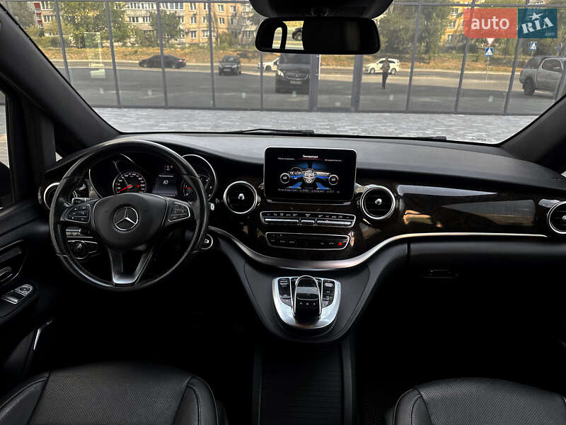 Мінівен Mercedes-Benz V-Class 2017 в Дніпрі