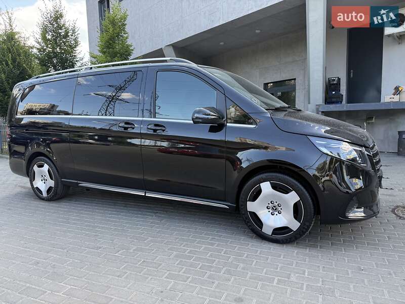 Минивэн Mercedes-Benz V-Class 2025 в Киеве