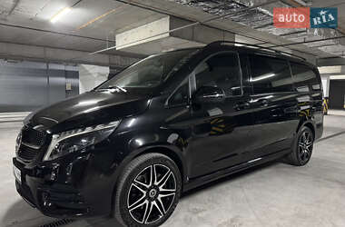 Мінівен Mercedes-Benz V-Class 2023 в 