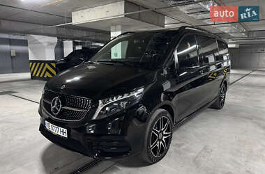 Мінівен Mercedes-Benz V-Class 2023 в Дніпрі