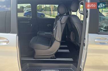 Минивэн Mercedes-Benz V-Class 2022 в 