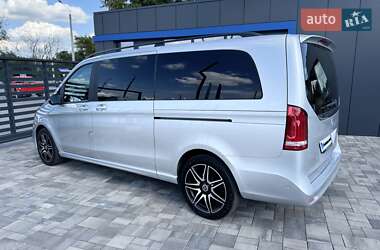 Минивэн Mercedes-Benz V-Class 2022 в 