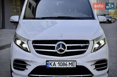Минивэн Mercedes-Benz V-Class 2016 в 