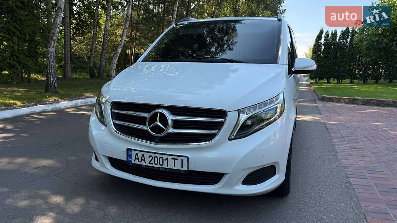 Мінівен Mercedes-Benz V-Class 2016 в Києві