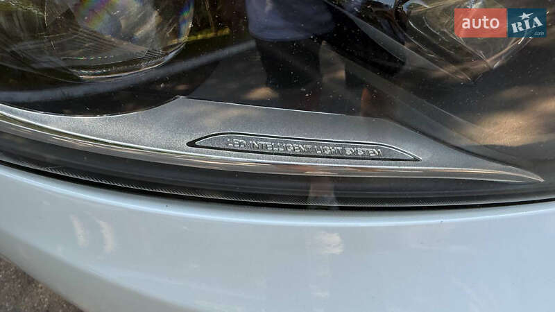Мінівен Mercedes-Benz V-Class 2016 в Києві