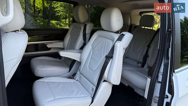 Мінівен Mercedes-Benz V-Class 2016 в Києві