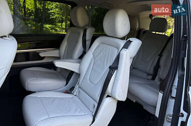 Минивэн Mercedes-Benz V-Class 2016 в 
