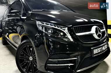 Минивэн Mercedes-Benz V-Class 2023 в Киеве