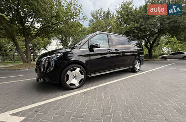 Минивэн Mercedes-Benz V-Class 2025 в 