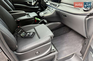 Минивэн Mercedes-Benz V-Class 2025 в 