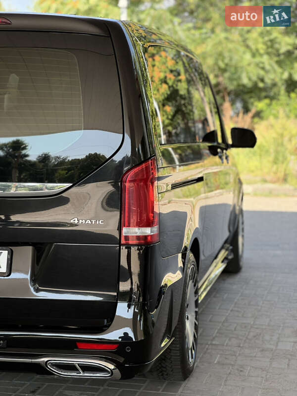 Минивэн Mercedes-Benz V-Class 2019 в Днепре