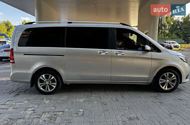 Минивэн Mercedes-Benz V-Class 2015 в 