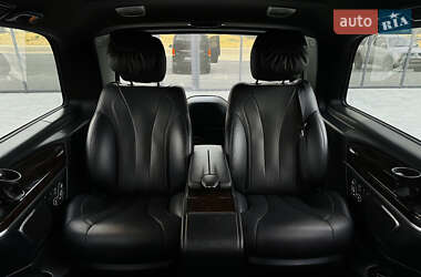 Минивэн Mercedes-Benz V-Class 2017 в 