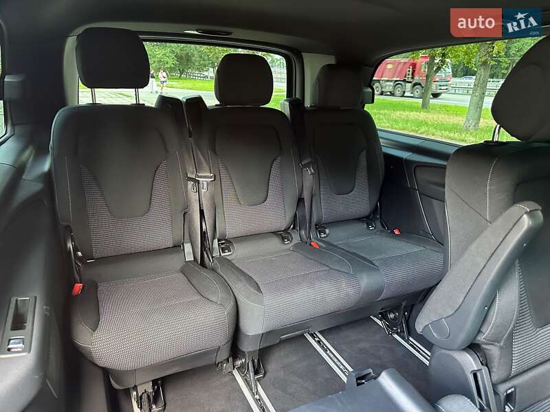 Минивэн Mercedes-Benz V-Class 2023 в Киеве фото 23 Минивэн Mercedes-Benz V-Class 2023 в Киеве