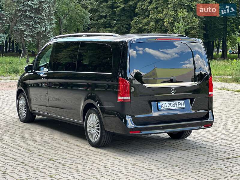Минивэн Mercedes-Benz V-Class 2023 в Киеве фото 5 Минивэн Mercedes-Benz V-Class 2023 в Киеве