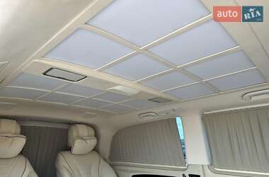 Минивэн Mercedes-Benz V-Class 2018 в 