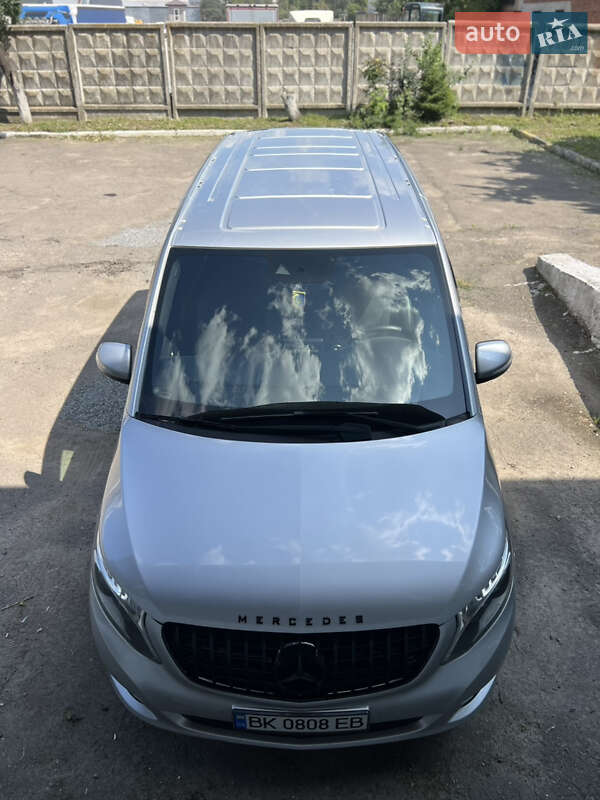 Мінівен Mercedes-Benz V-Class 2016 в Рівному
